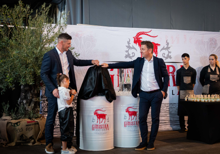 BEST GIN IN SHOW: LUCANUS - U Rovinju svečano otvoren 2. GinIstra Festival